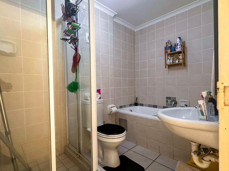 To Let 2 Bedroom Property for Rent in Gordons Bay Western Cape